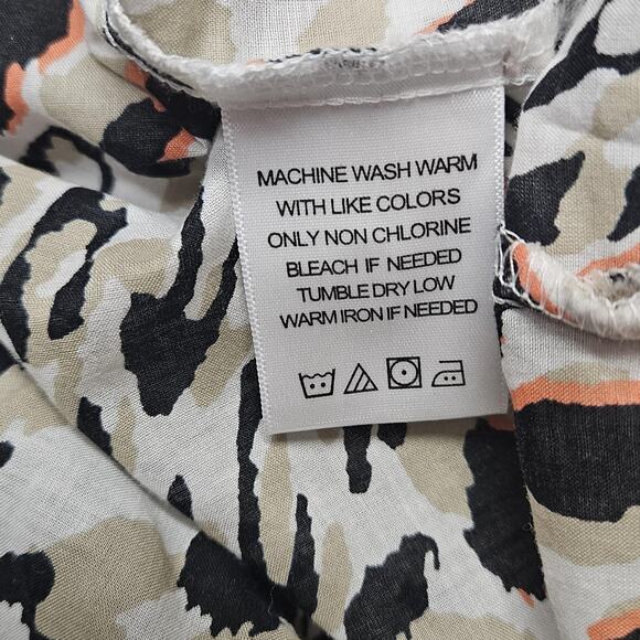 Foxcroft Shirt Womens 6 White Black Animal Print Wrinkle Free Shaped Fit Cotton - Picture 4 of 9